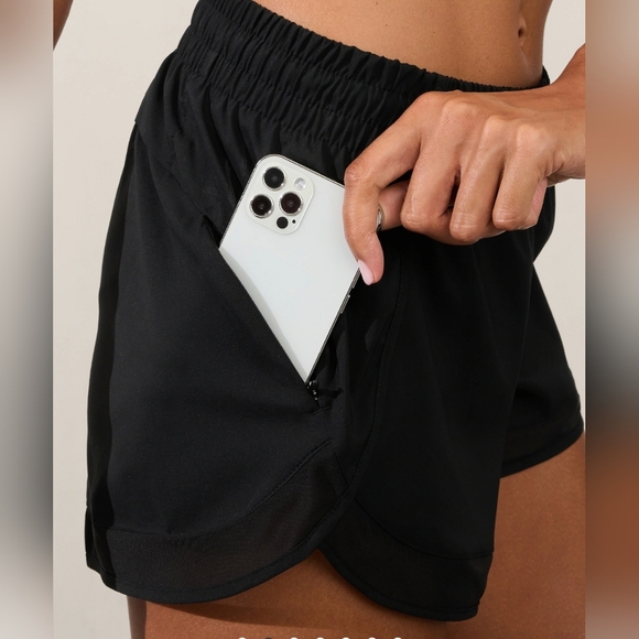 Athleta mesh racer shorts - Picture 3 of 10